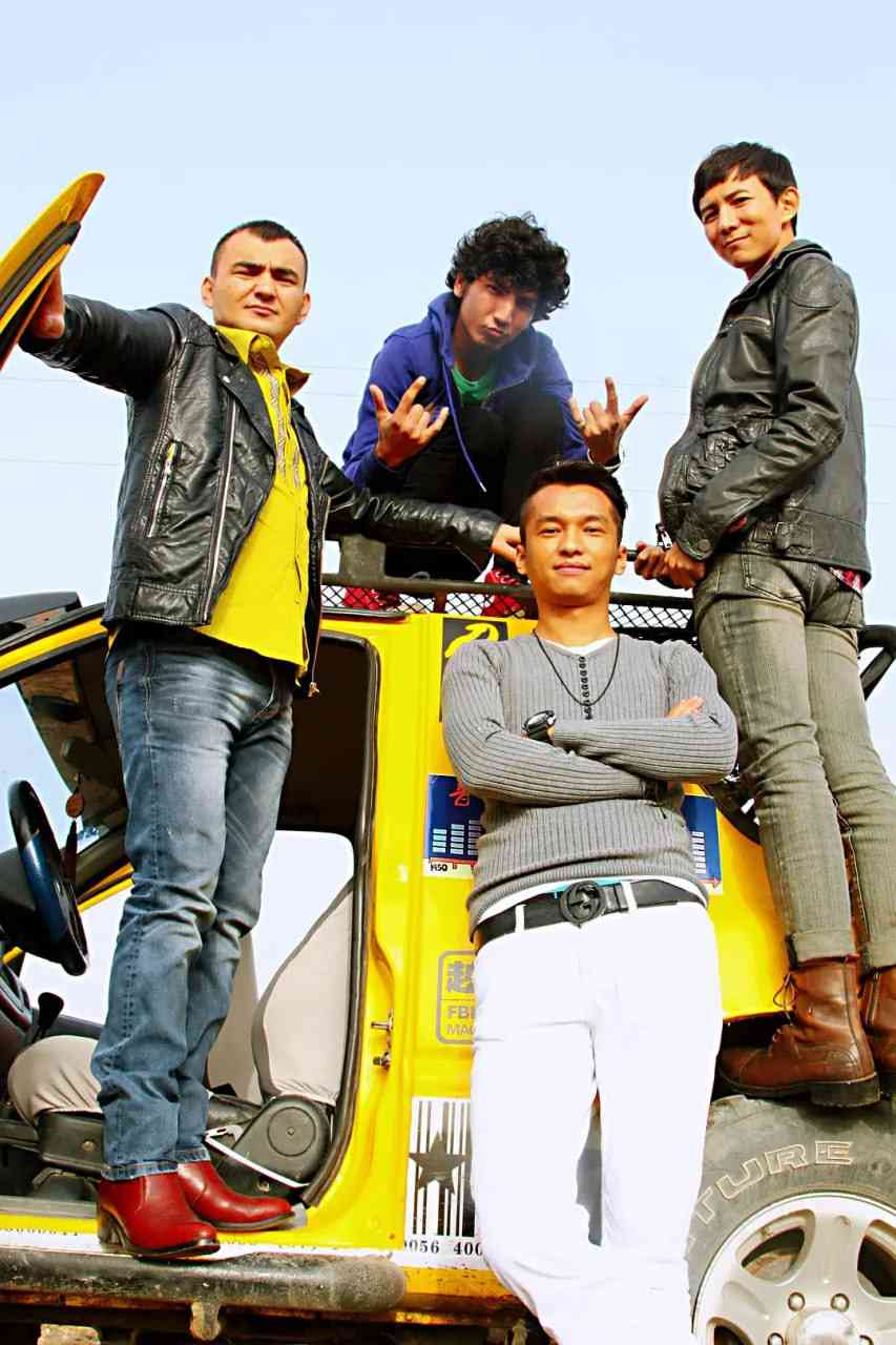 《阿瓦提和阿凡提 2013》最新免费高清电影无广告在线播放|喜剧,爱情,歌舞·中国大陆·2013