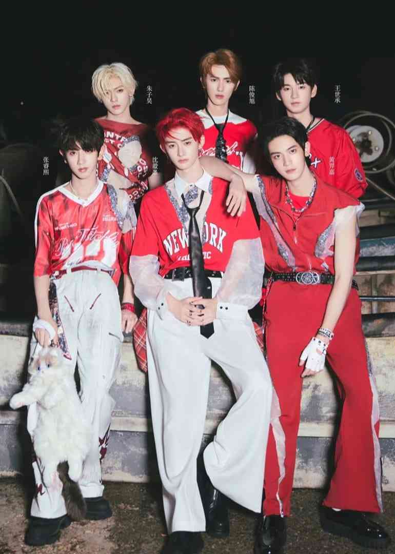 《燃少训练营毕业公演》全集免费高清综艺无广告在线播放|真人秀·中国大陆·2025